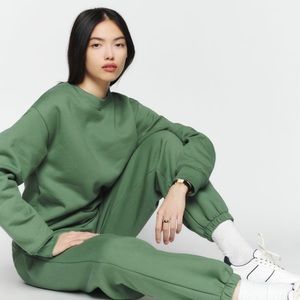 Reformation Classic Crew Sweatshirt in Bottle Green